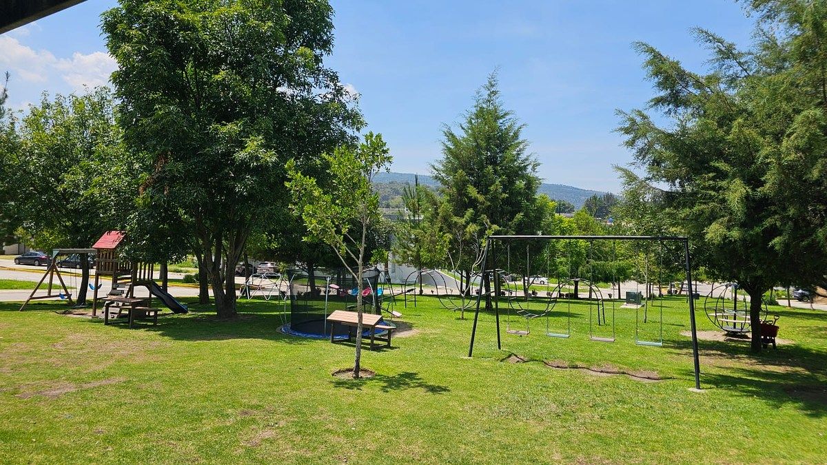 Lot in Bosque de Los Encinos, Zapopan, photo 4 of 5