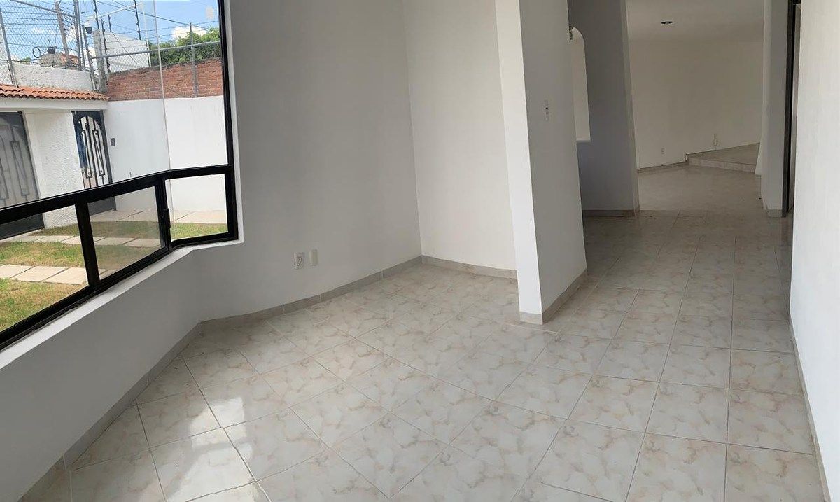 Casa em Colinas del Cimatario, Querétaro, foto 4 de 19