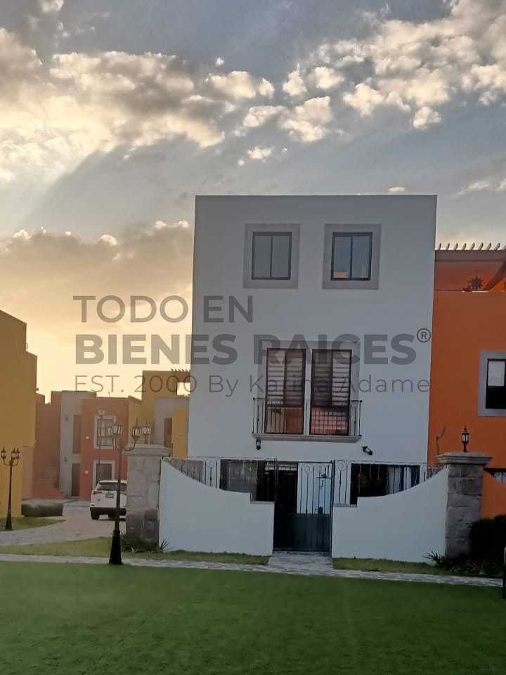 CASA EN VENTA EN CLUB DE GOLF ZIRÁNDARO, SAN MIGUEL DE ALLENDE, foto 1 de 32