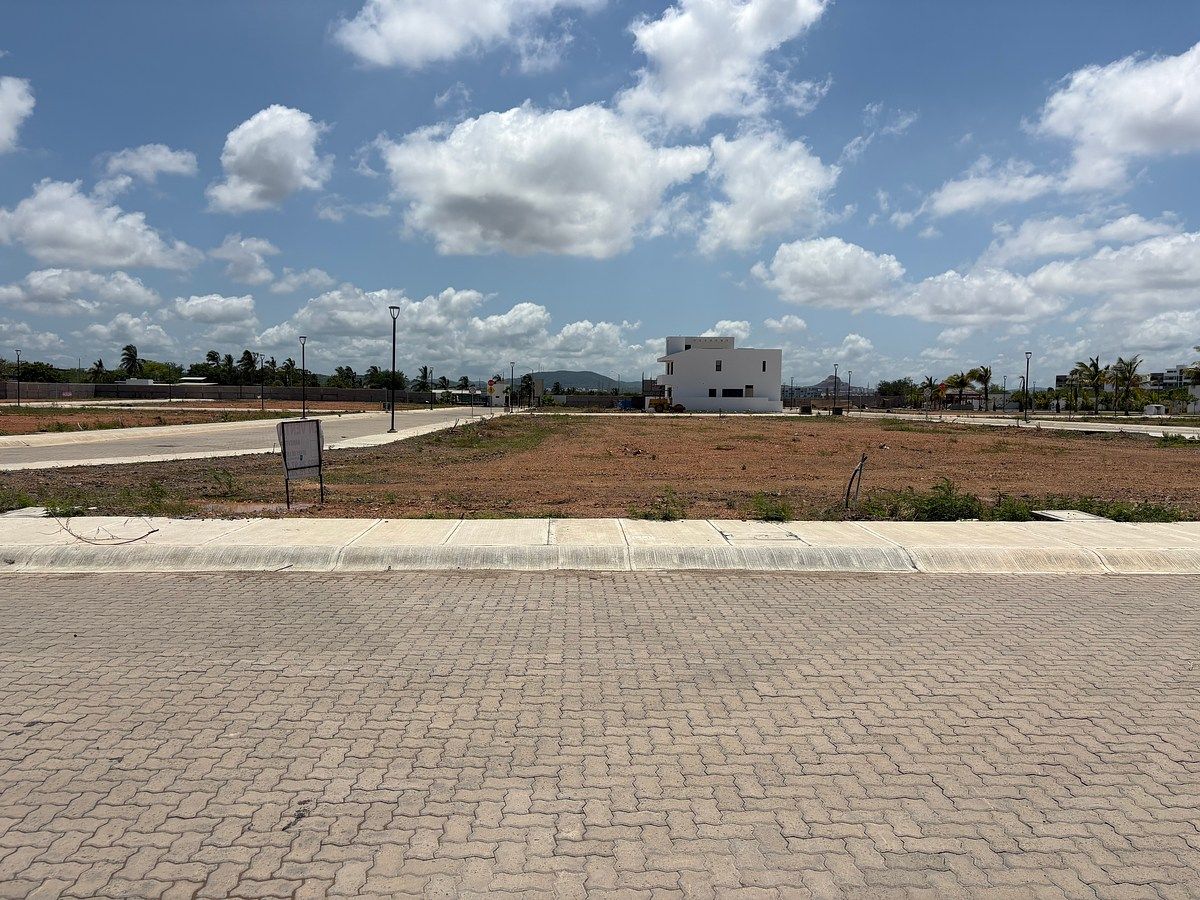 Lot in Sábalo Cerritos, Mazatlán, photo 3 of 5