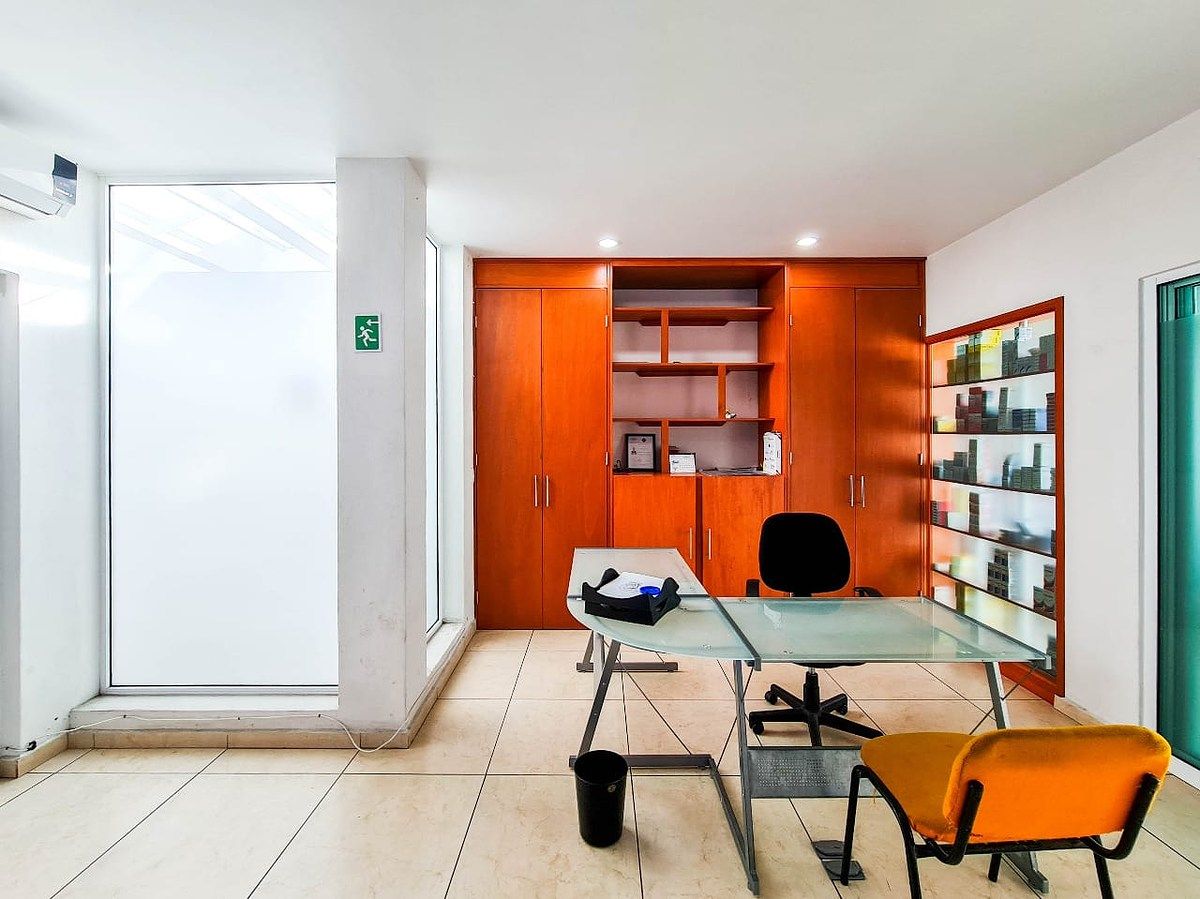 Casa com uso comercial em Parques de Santa María, Tlaquepaque, foto 9 de 13