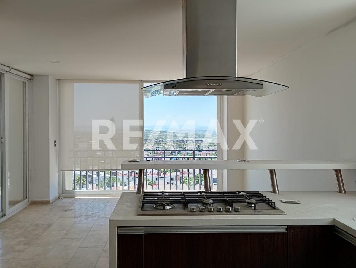 Apartment in Residencial el Refugio, Querétaro, photo 2 of 17