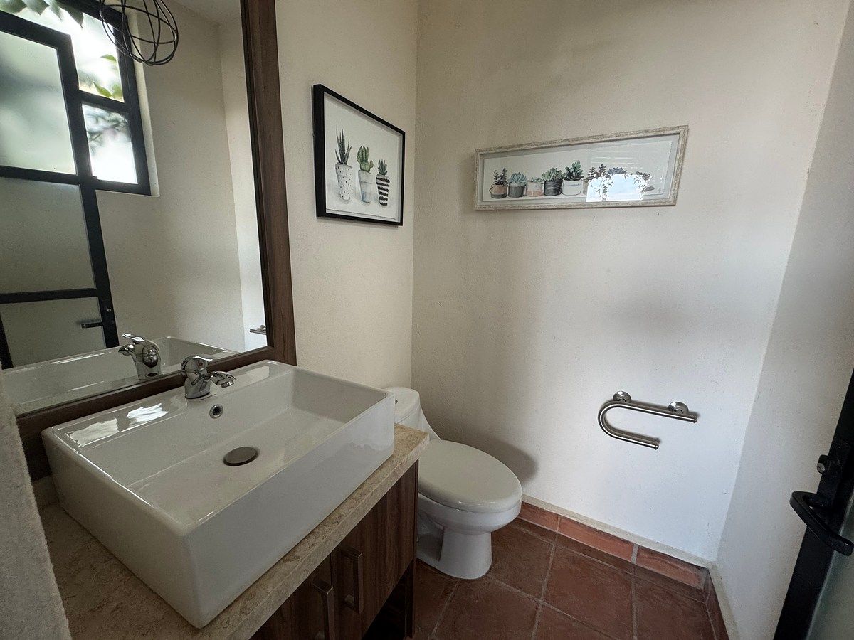 House in Gated Community in Independencia, San Miguel de Allende, photo 37 of 39