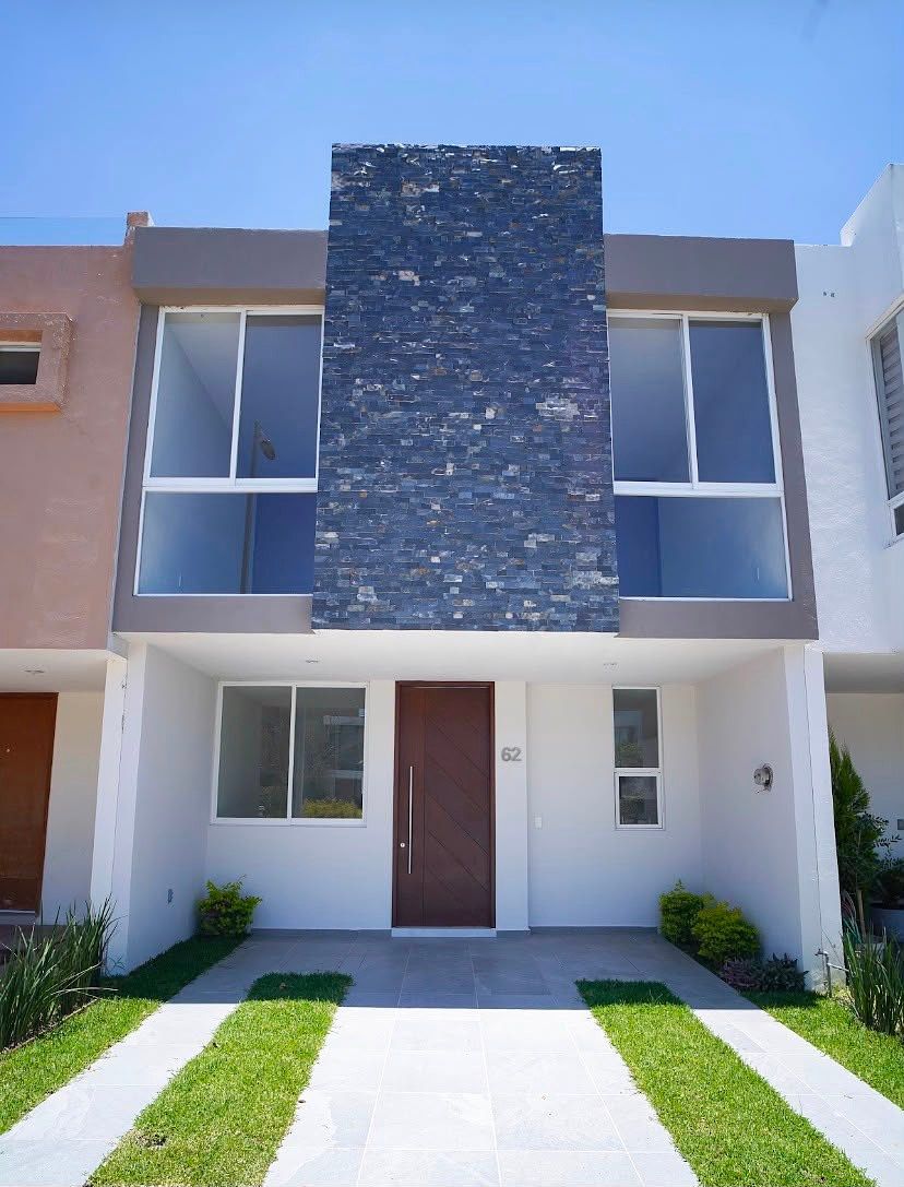 Incredible HOUSE for Sale "Residential Street"!, photo 1 of 16