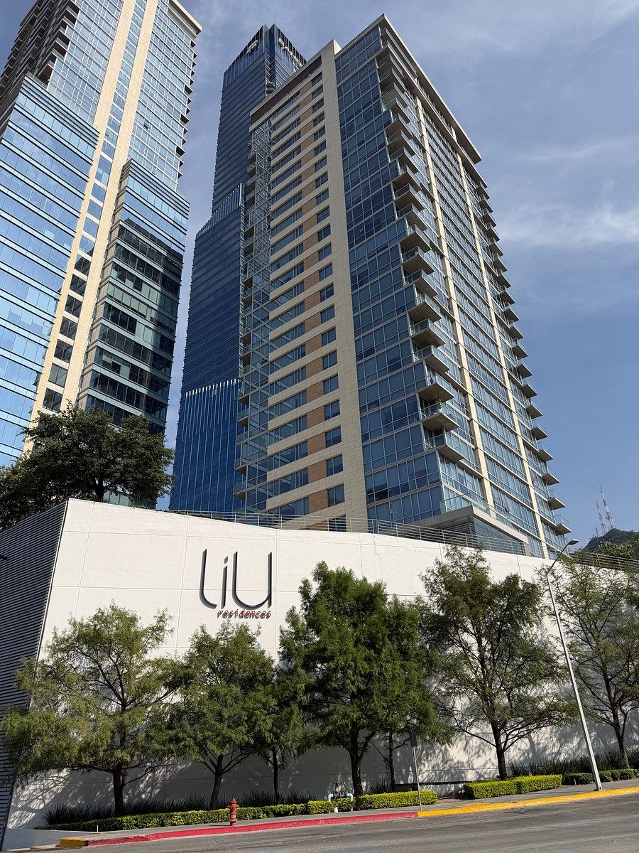 Departamento en Valle Oriente Liu Residences de Lujo, foto 1 de 24
