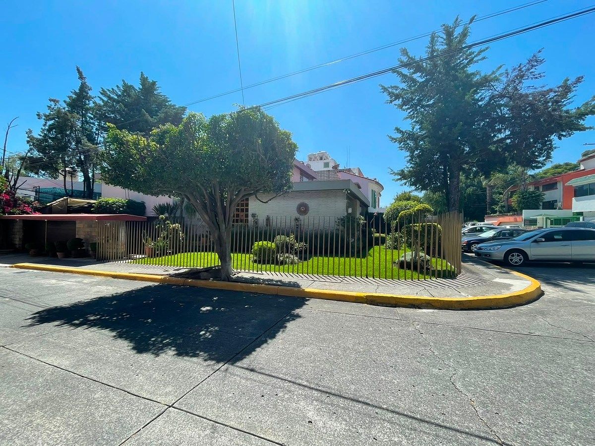House in Ciudad Satélite, Naucalpan de Juárez, photo 3 of 25