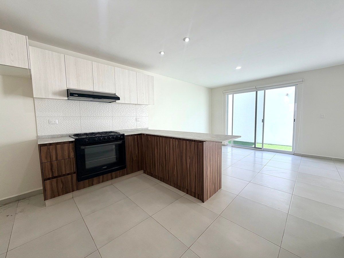 House in Gated Community in Trojes de Alonso, Aguascalientes, photo 3 of 17