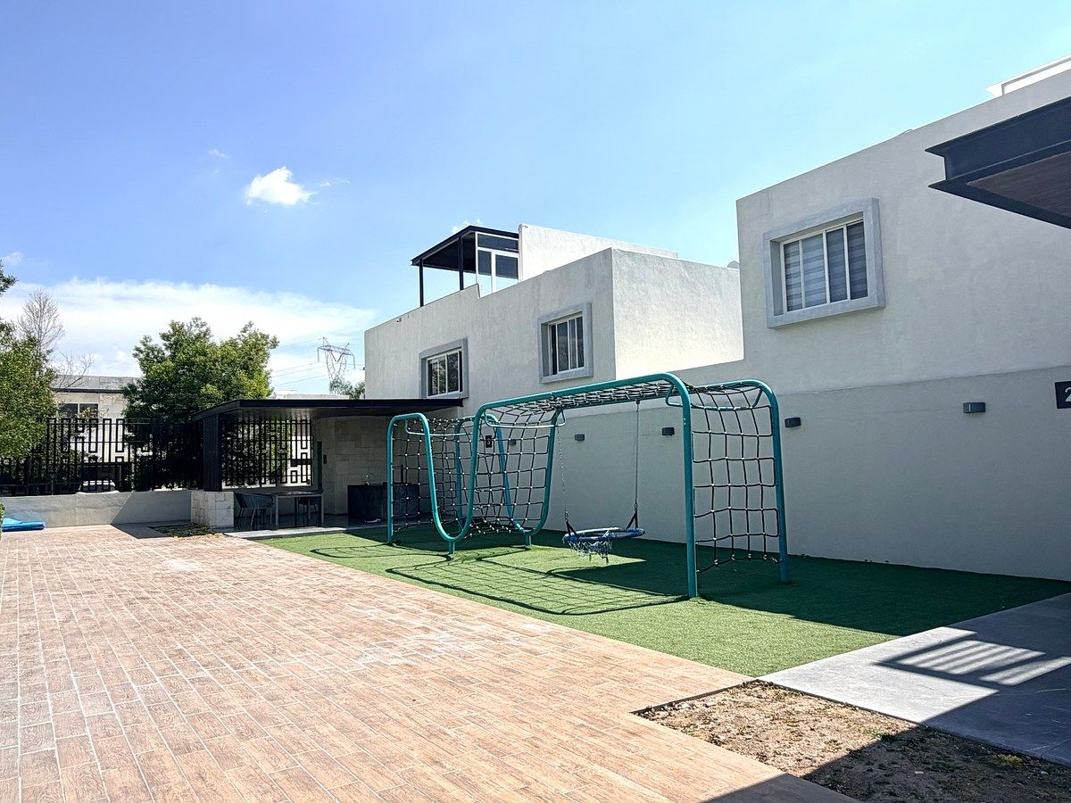 House in Gated Community in Trojes de Alonso, Aguascalientes, photo 15 of 17