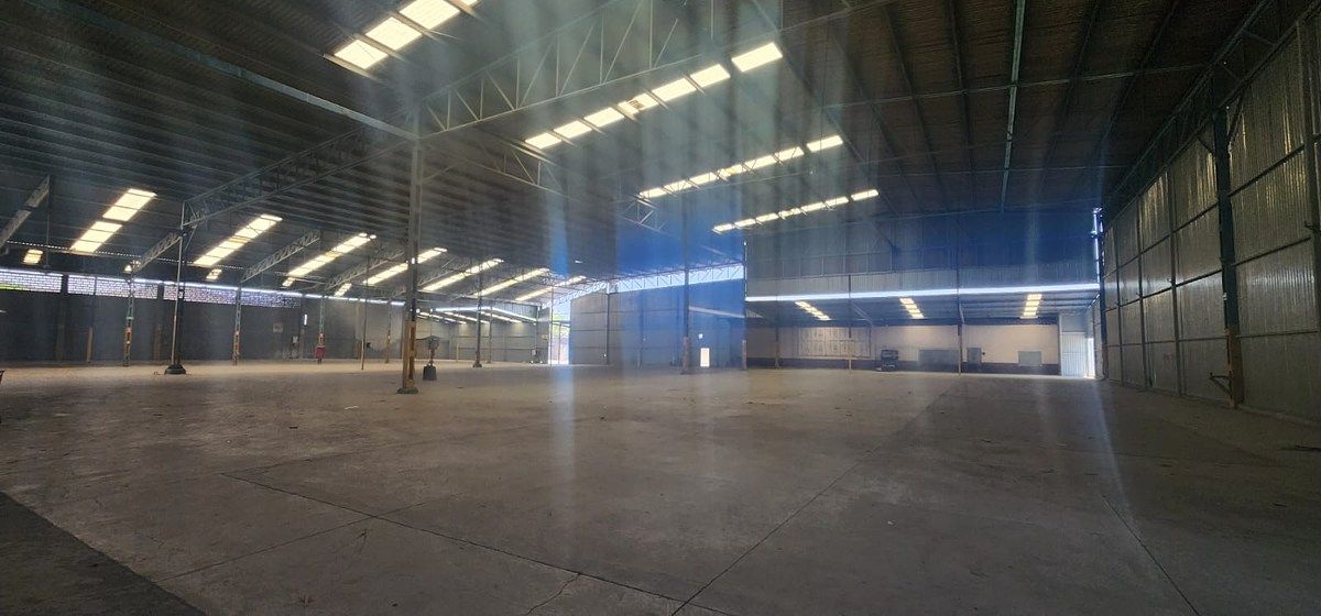 Commercial Storage Unit in Del Norte, Monterrey, photo 4 of 17