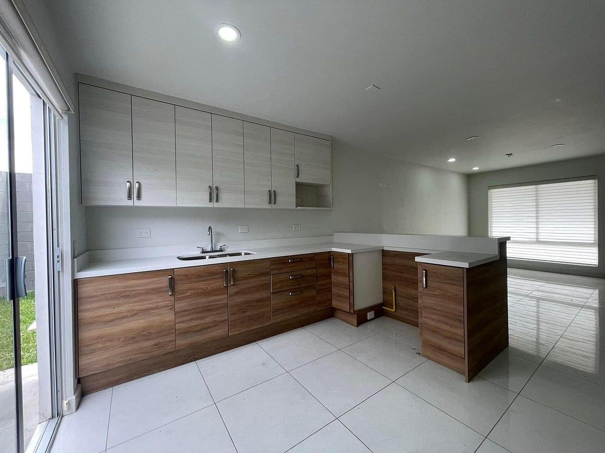 Casa em Colinas de California, Tijuana, foto 3 de 11