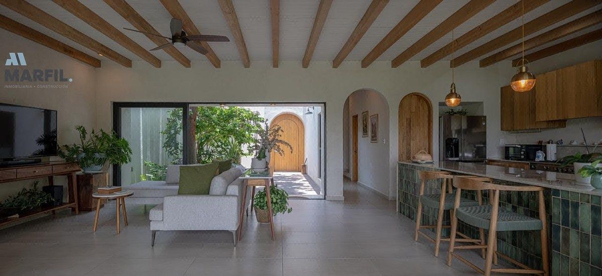 Casa en Venta Coto Privado Altozano Colima con Alberca Vista Barranca y Volcanes