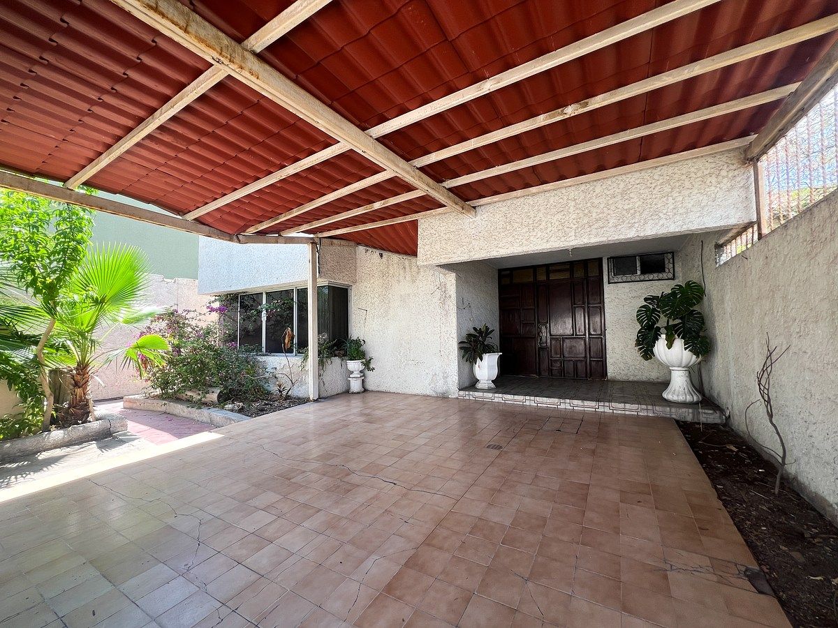 Casa e Local Comercial à Venda – Col. El Esterito, La Paz, B.C.S., foto 1 de 20