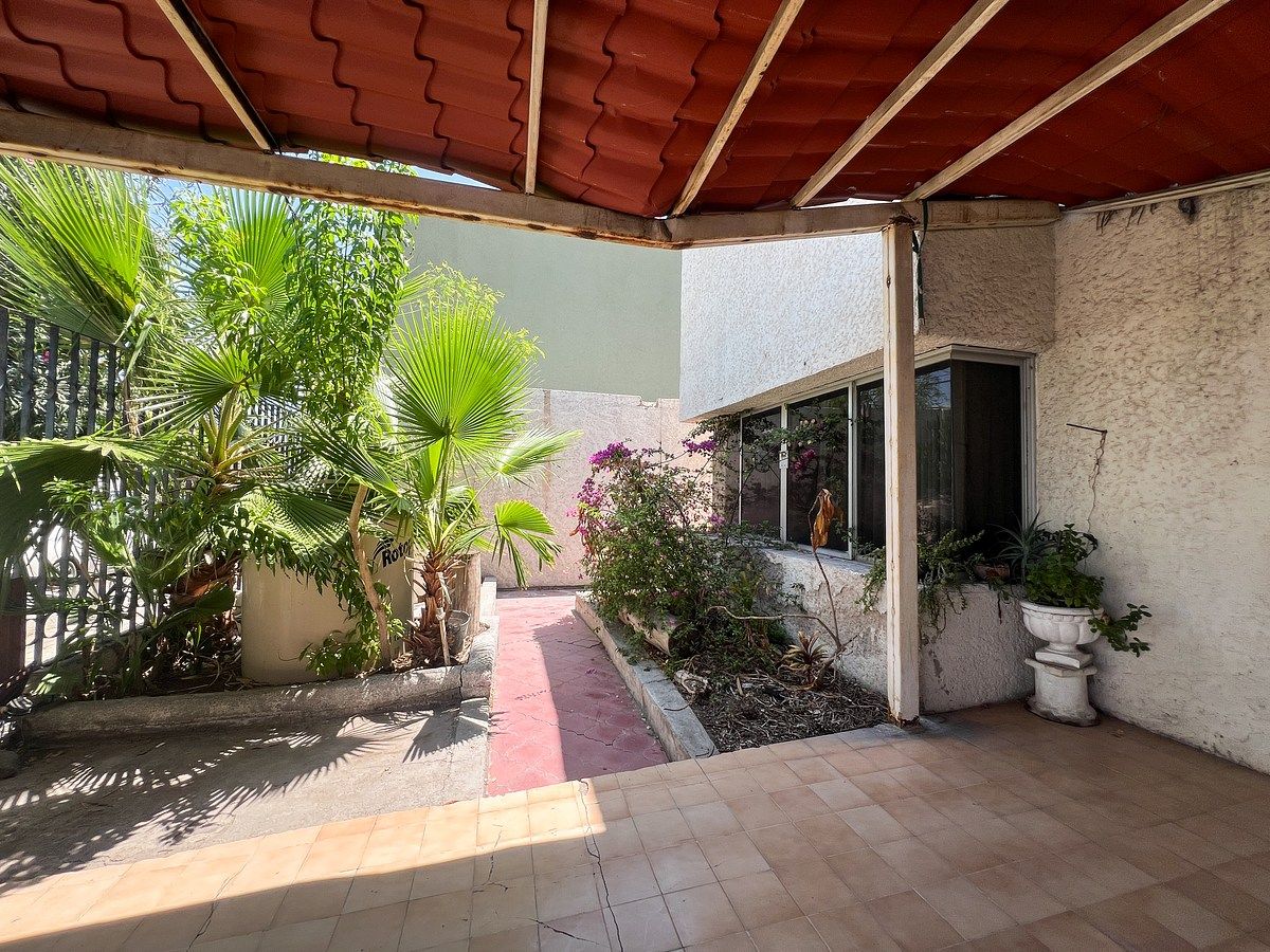 Casa em Esterito, La Paz, foto 2 de 20
