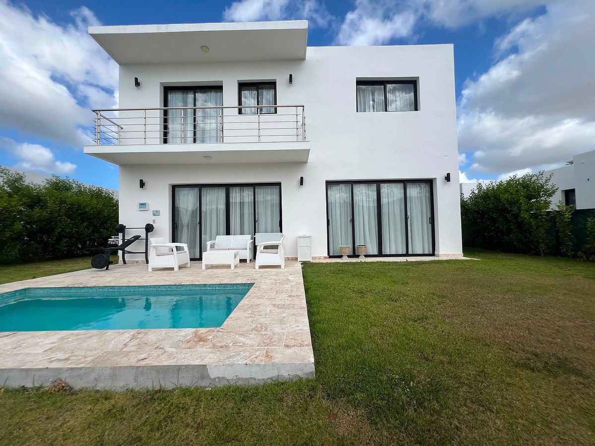Villa de 3 habitaciones en Vistacana, Punta Cana -RD, foto 1 de 42