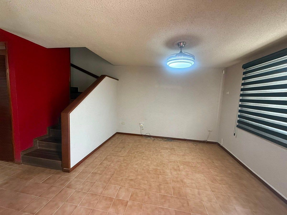 Casa em Rincón de la Primavera, Guadalupe, foto 2 de 12