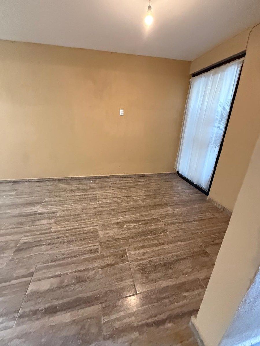 Casa em Sendero de los Quetzales, San Francisco de los Romo, foto 8 de 35