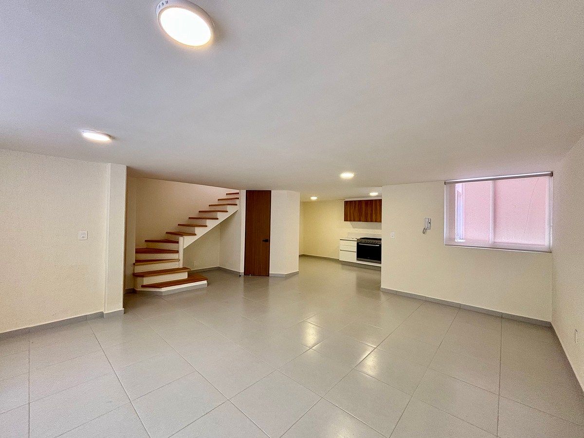 CASA EM CONDOMÍNIO À VENDA NA COL. DEL VALLE CENTRO, foto 1 de 38