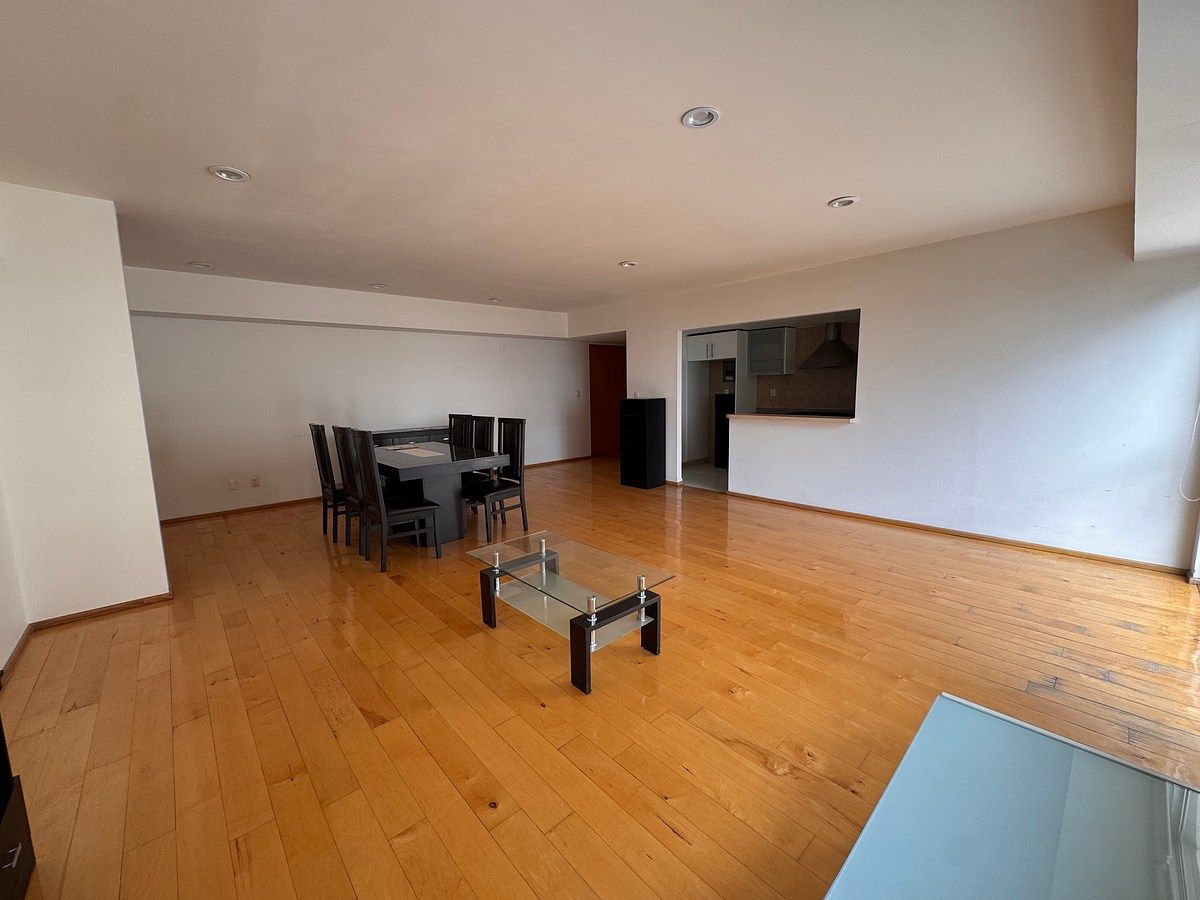 Apartamento amplo à venda em Ampliación Granada, foto 1 de 20