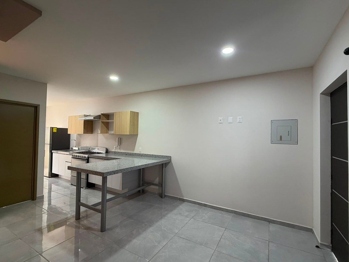 House in Colinas de La Primavera, Zapopan, photo 7 of 32