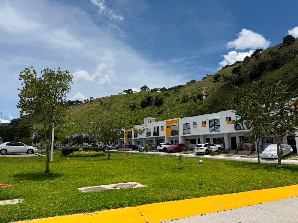House in Colinas de La Primavera, Zapopan, photo 20 of 32