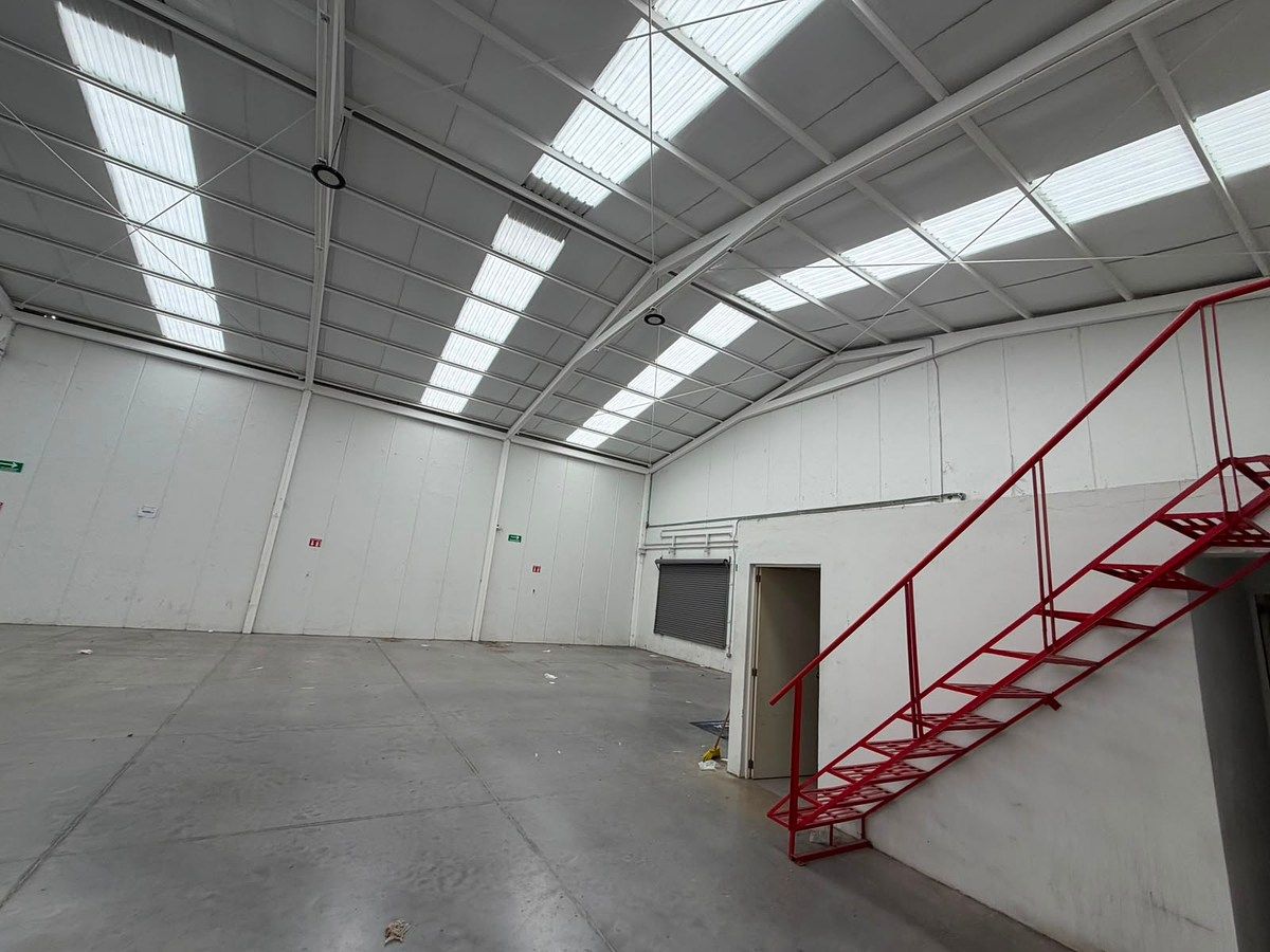 Bodega comercial en Nueva Lázaro Cárdenas, Tlaquepaque, foto 4 de 5