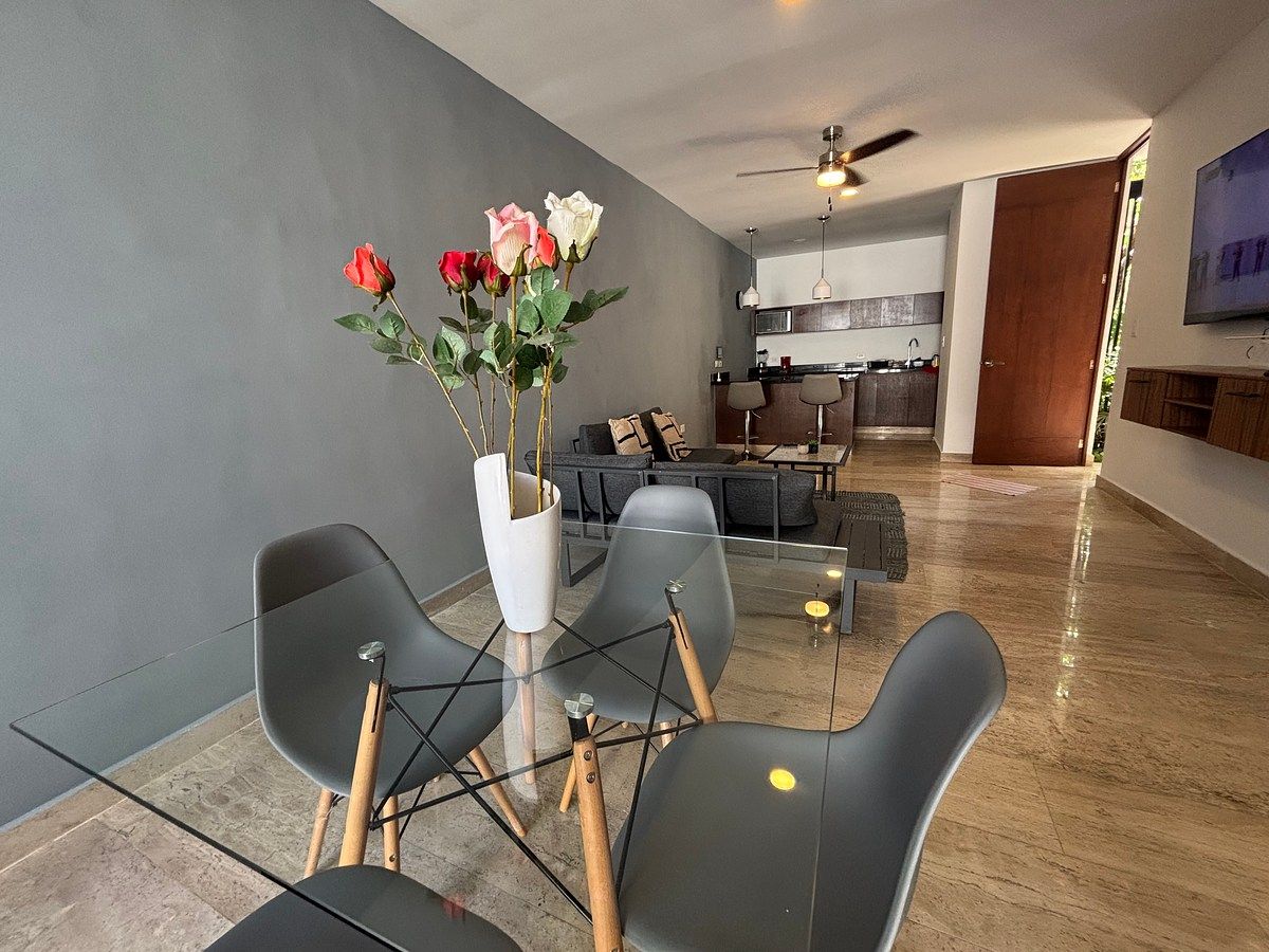APARTAMENTO MOBILIADO PARA ALUGUEL COM PISCINA TEMOZON NORTE, foto 1 de 24