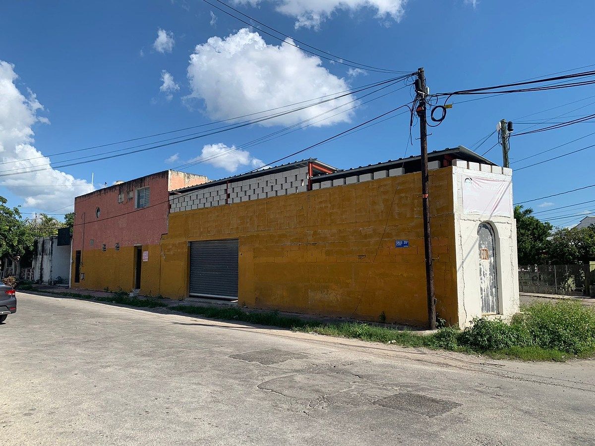 Gran Oportunidad: Bodega Comercial en Esquina con Oficinas | 407 m², foto 1 de 18