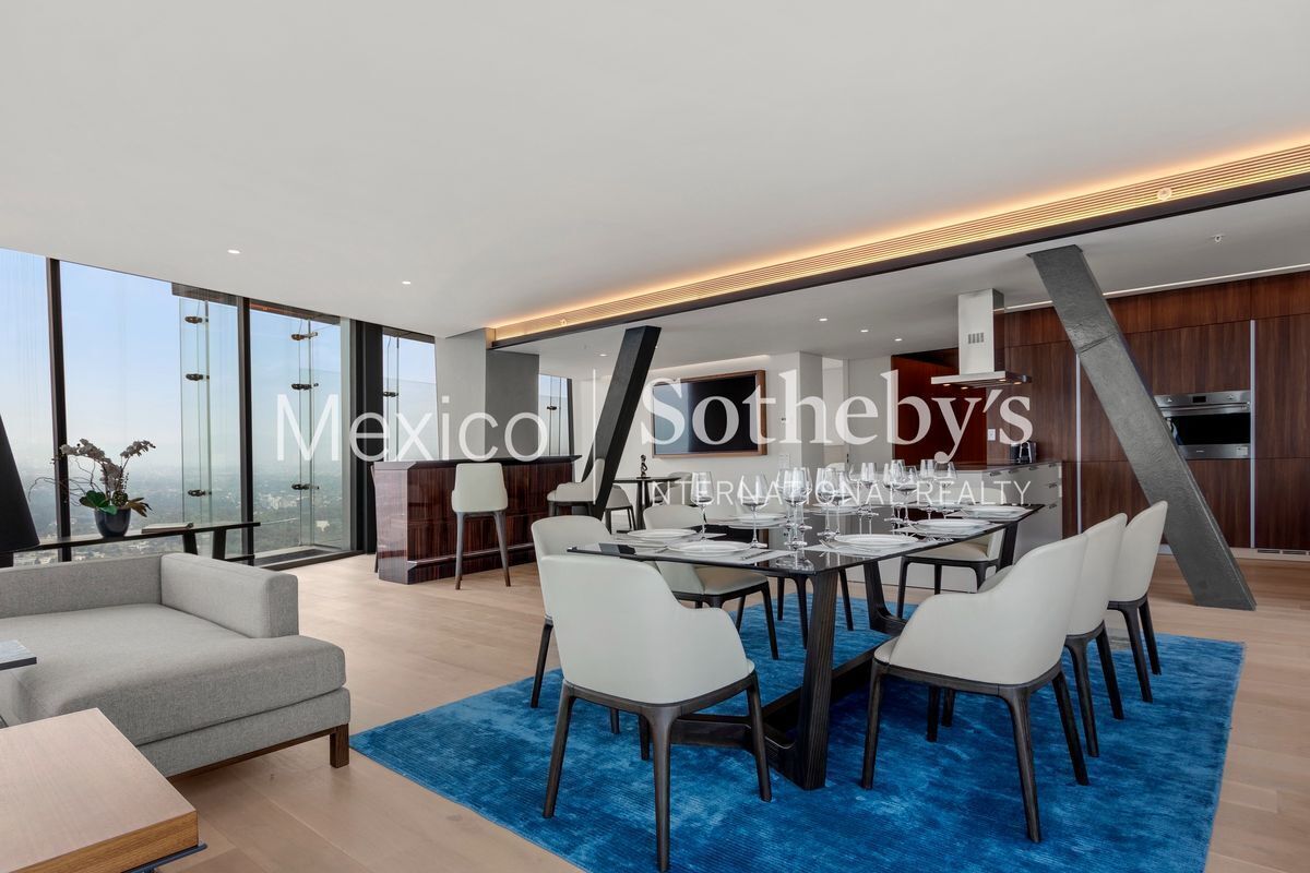 Ritz Carlton Residences 5001, foto 1 de 14