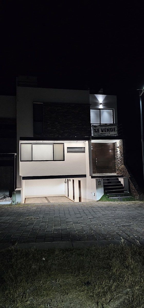 Casa nova em condomínio Argenta, foto 1 de 24