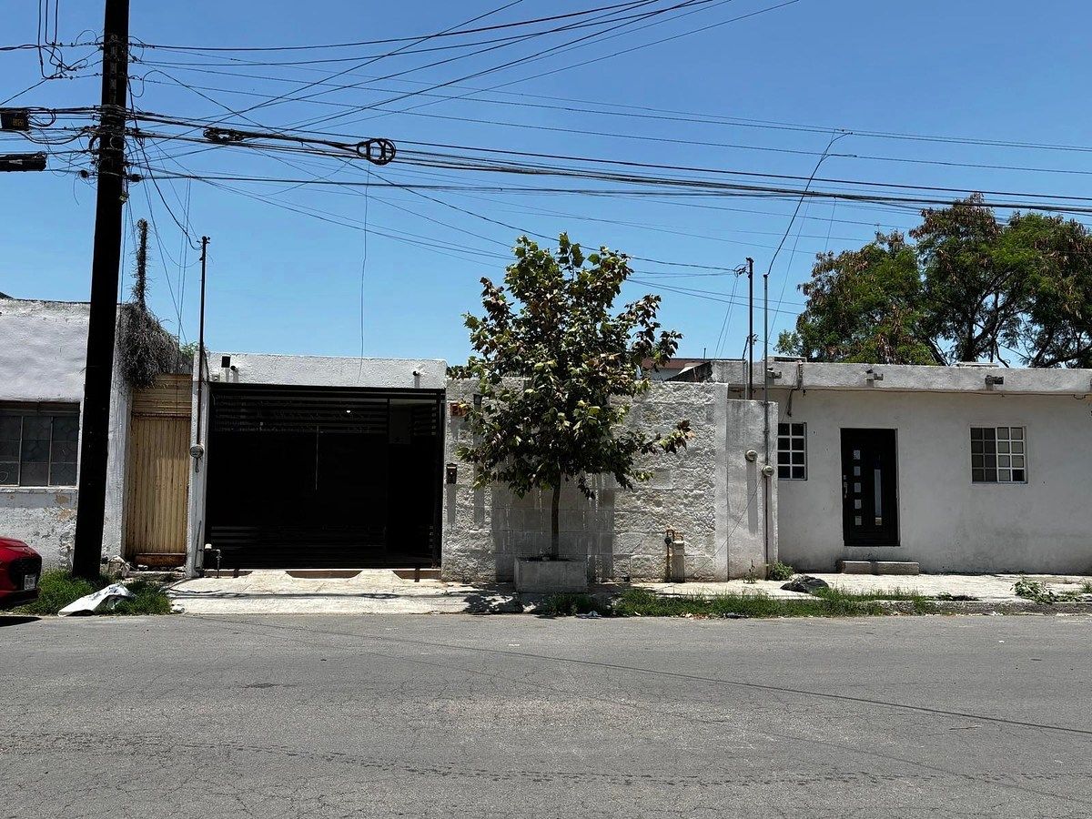 Casa à Venda excelente localização, foto 1 de 13