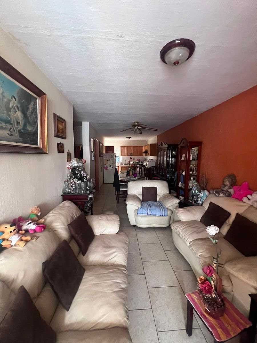 House in Santa Mónica, Tepatitlán de Morelos, photo 3 of 16