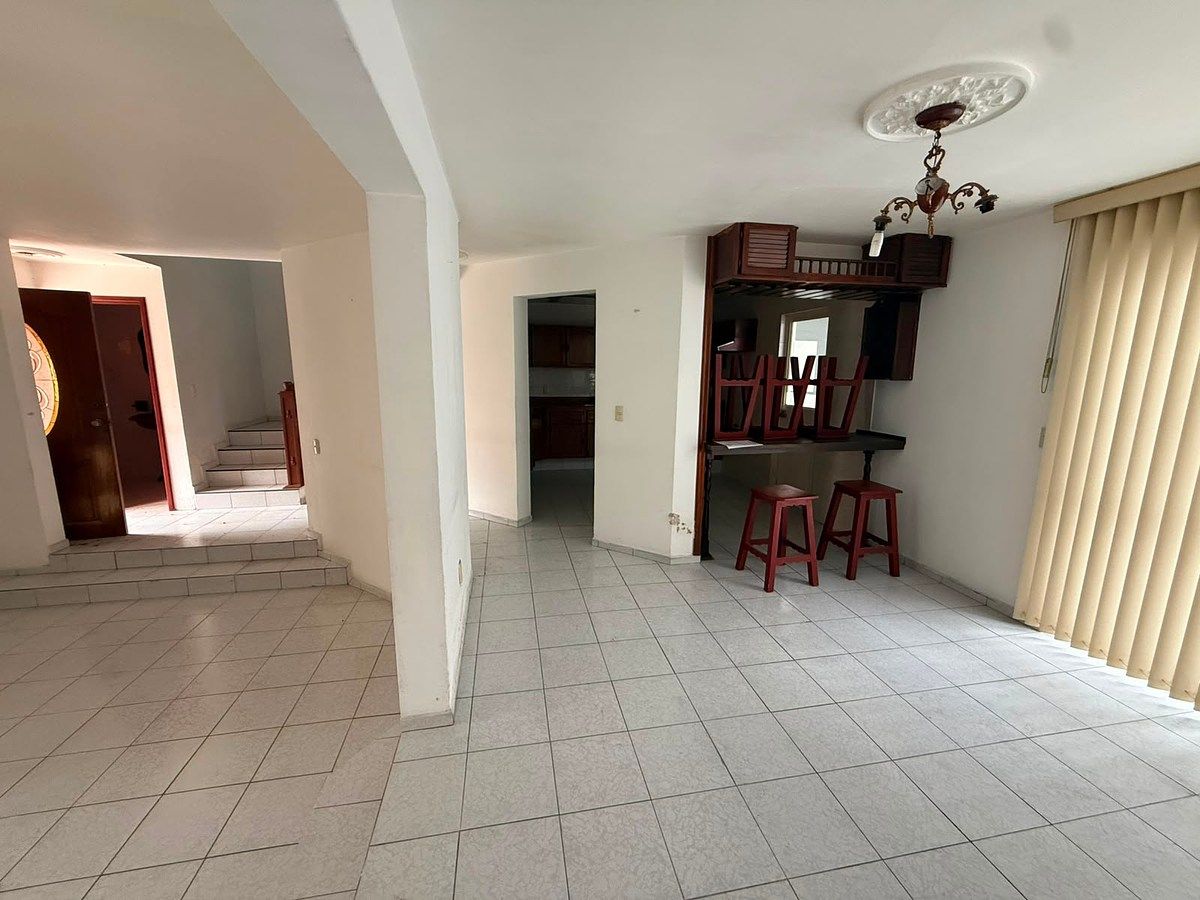Casa em Residencial Revolución, Tlaquepaque, foto 3 de 11