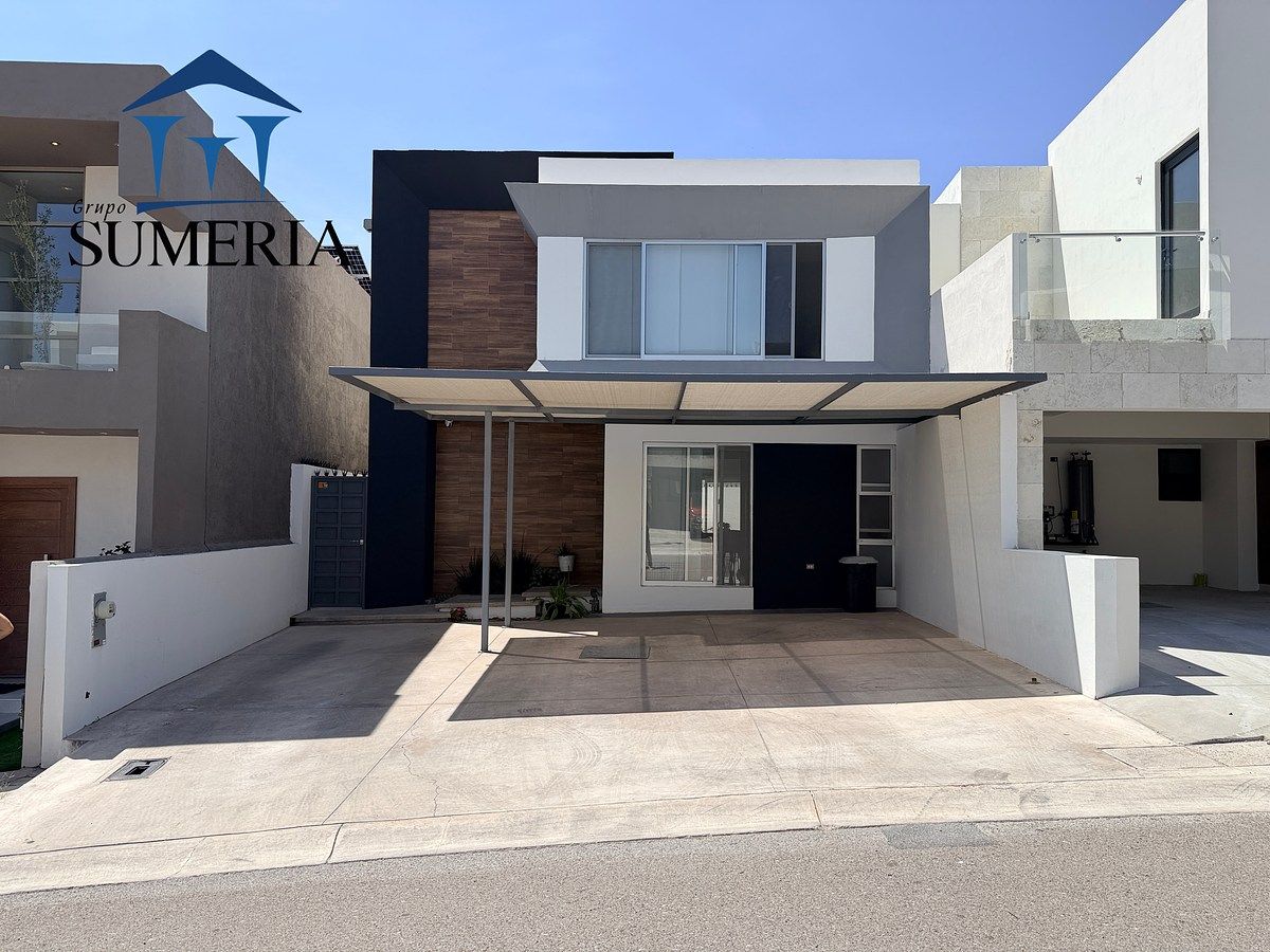 Casa à venda no Torralba Residencial com quarto no andar térreo, foto 1 de 16