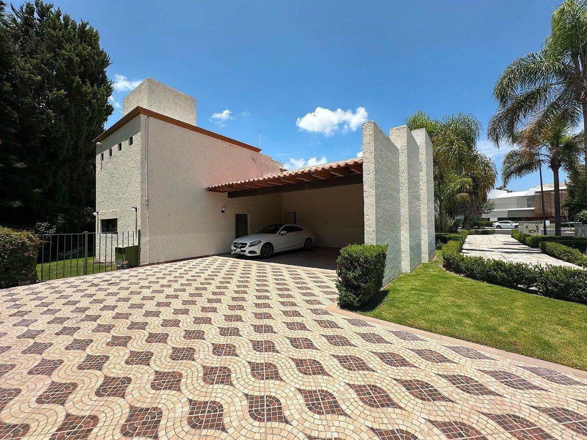 Casa em El Campanario, Querétaro, foto 2 de 25