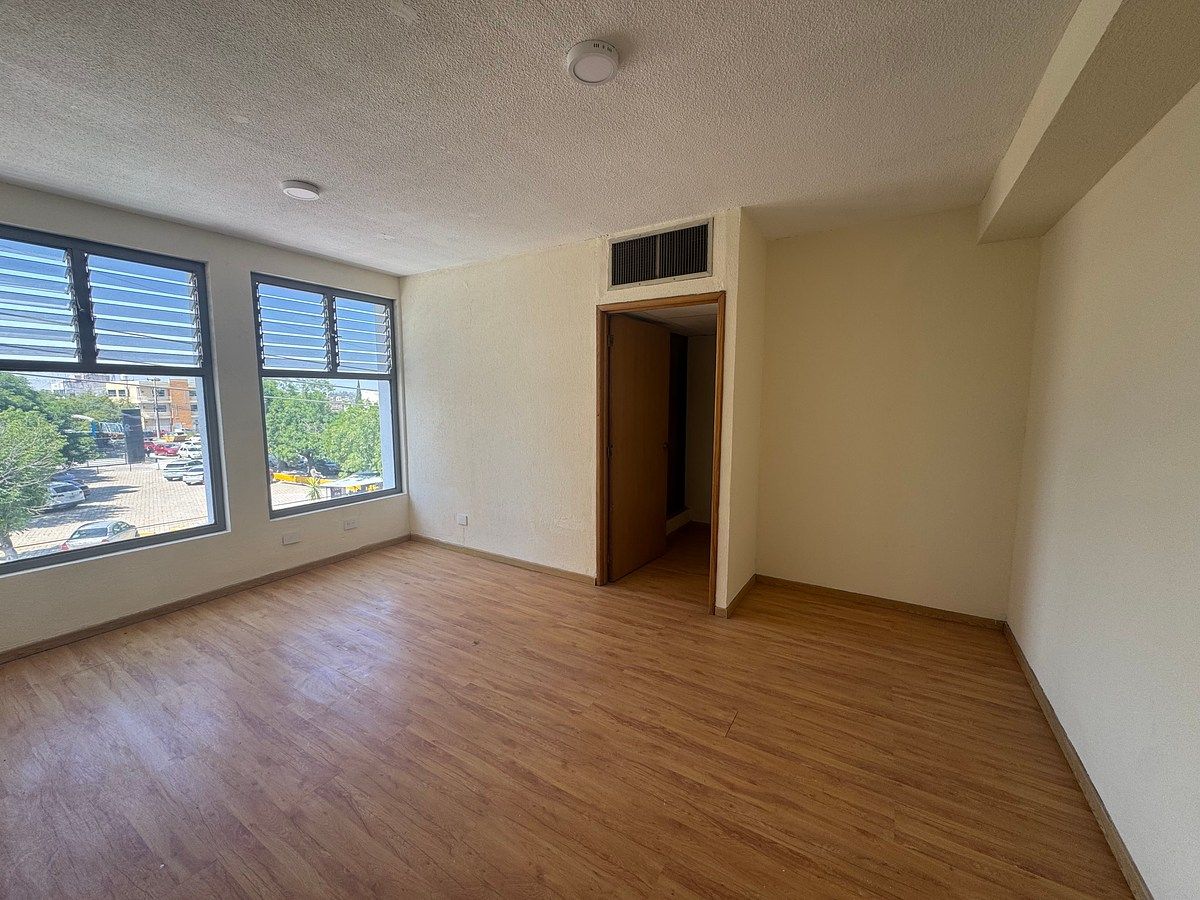 Office in Jardines de Santa Elena, Aguascalientes, photo 9 of 11
