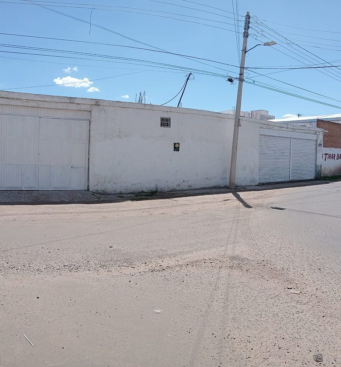 Commercial warehouse for rent, photo 1 of 3