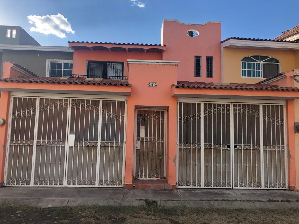 Casa no centro de Jocotepec, foto 1 de 22