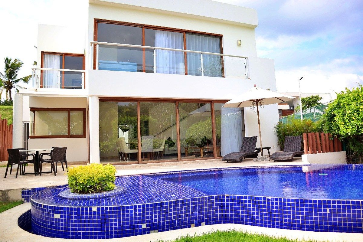 House in CRUZ DE HUANACAXTLE, photo 1 of 13