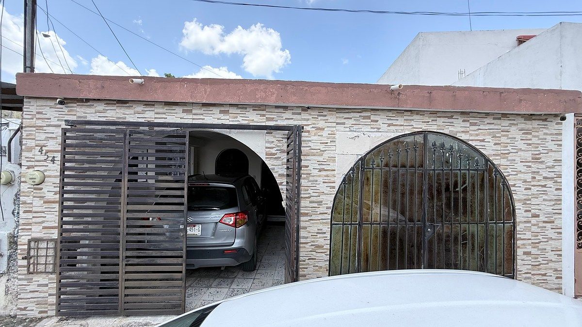 House in Jose Maria Iturralde, Mérida, photo 23 of 24