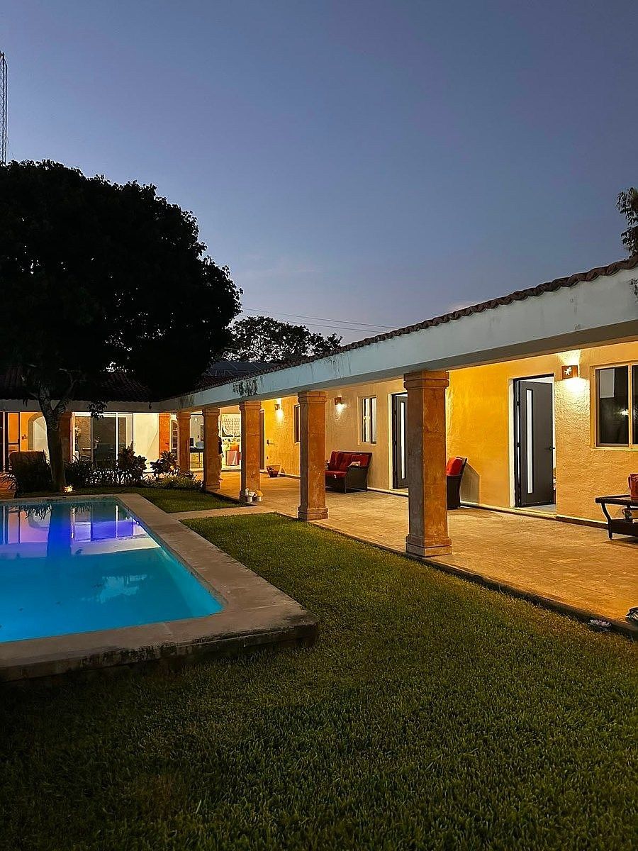 CASA EN VENTA EN KOMCHEN, foto 1 de 41
