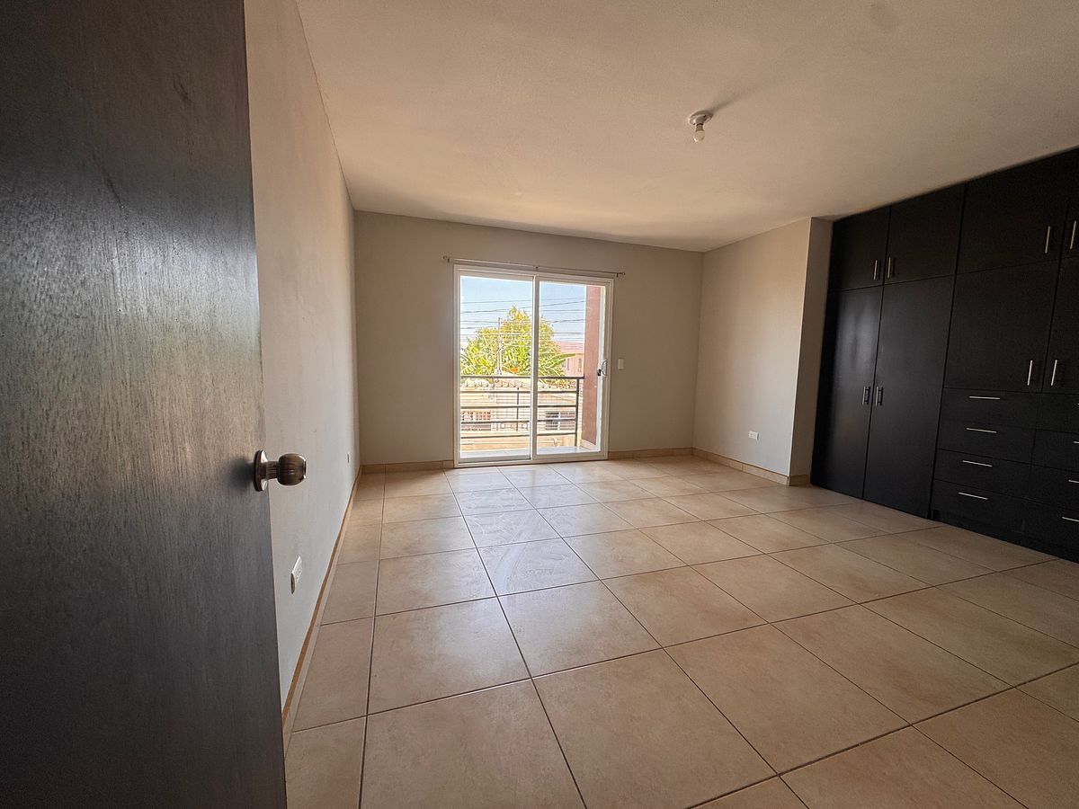 Casa em Linda Vista, Tijuana, foto 25 de 47