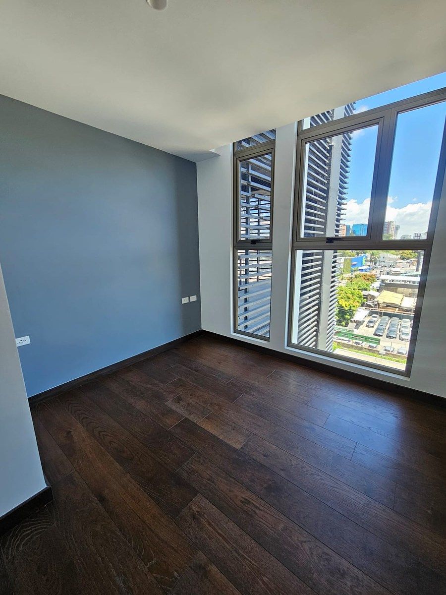 Apartamento en Zona 10, Guatemala, foto 6 de 19