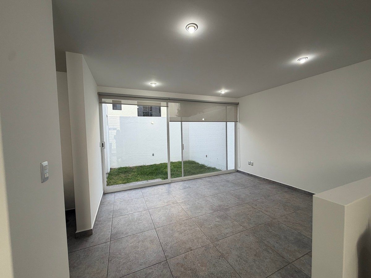House in Gated Community in Zibatá, El Marqués, photo 3 of 45