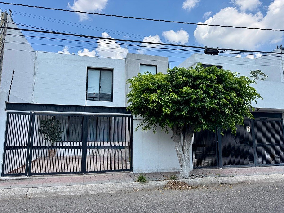 renta casa centrica remodelada, foto 1 de 40