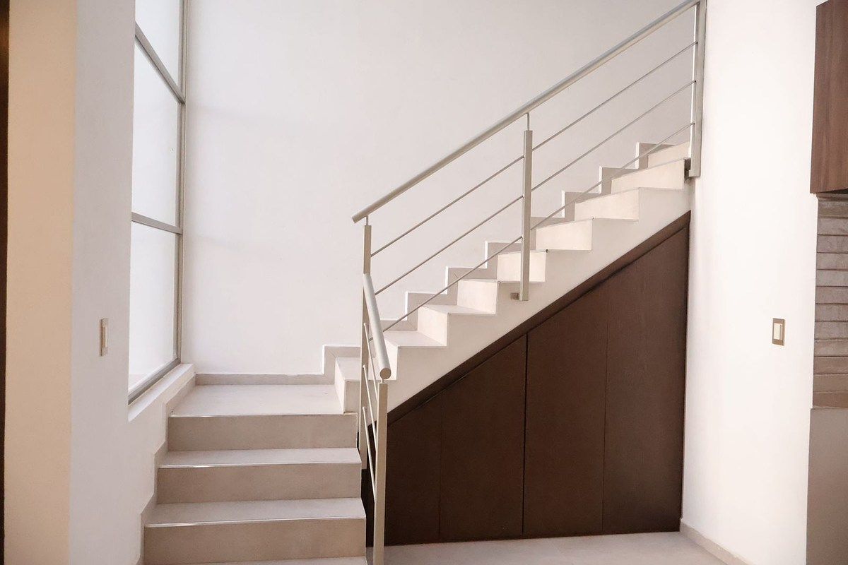Bodega y escaleras, foto 4 de 18