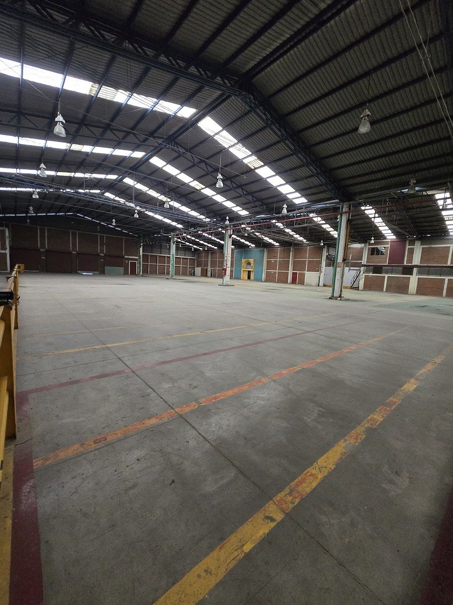 ARMAZÉM INDUSTRIAL PARA ALUGUEL, foto 1 de 17