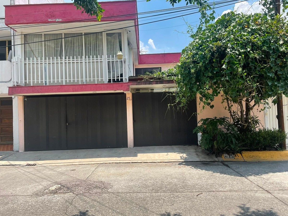 CASA À VENDA NA QUARTA SEÇÃO DE ECHEGARAY, foto 1 de 15