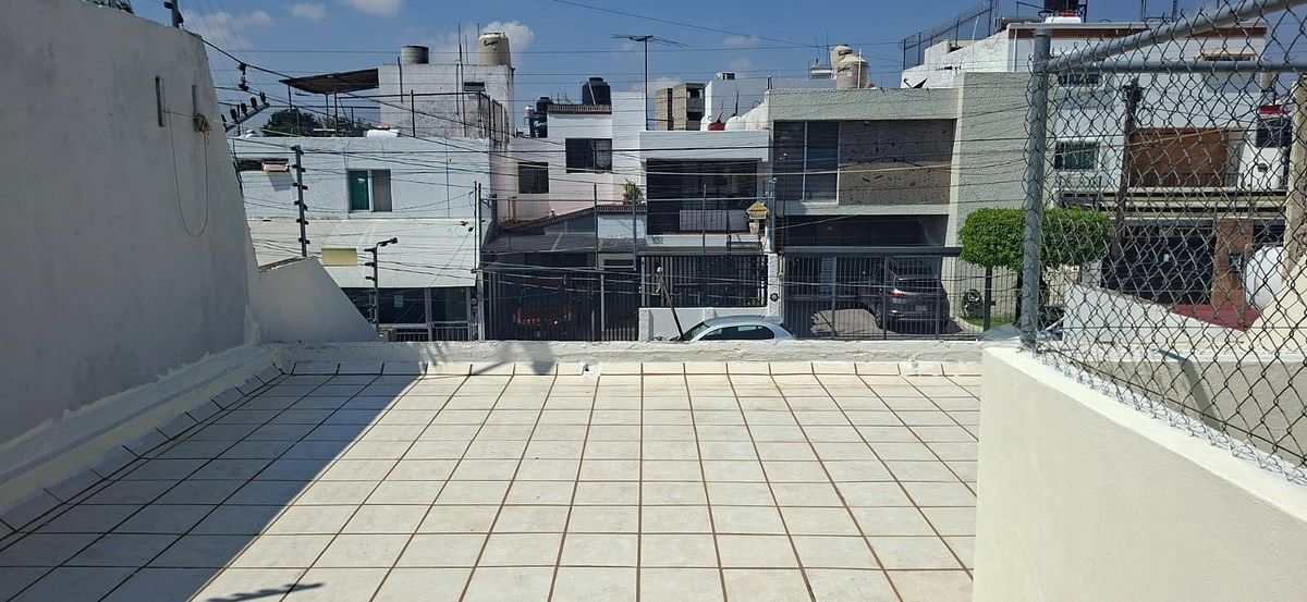 Casa em Jardines Alcalde, Guadalajara, foto 24 de 33
