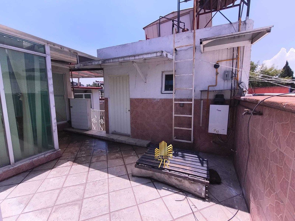 Area de tendido  y acceso al cuarto de servicio, foto 17 de 22