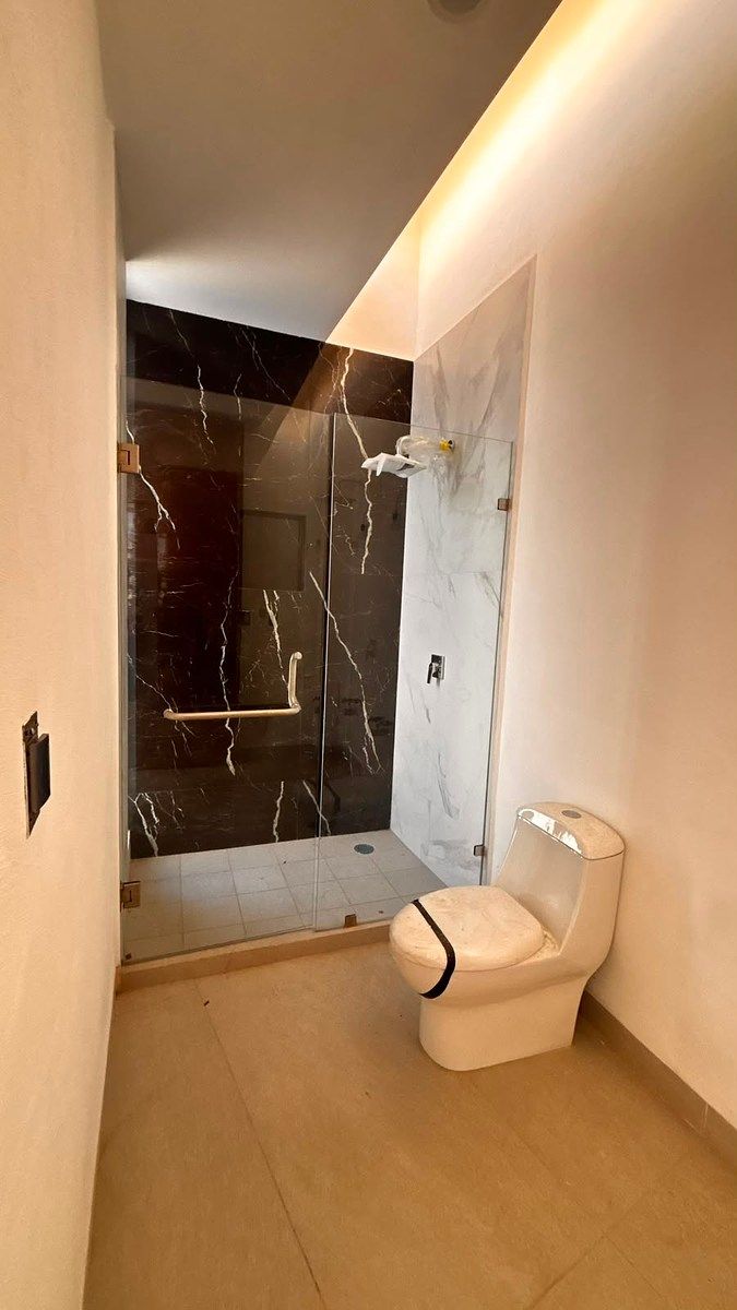 Casa en El Mayorazgo Residencial, León, foto 7 de 7